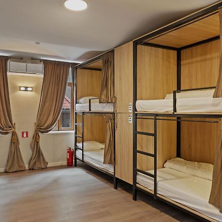 Ramana Garden Hostel - Self-Service Accommodation Bucureşti Ngoại thất bức ảnh