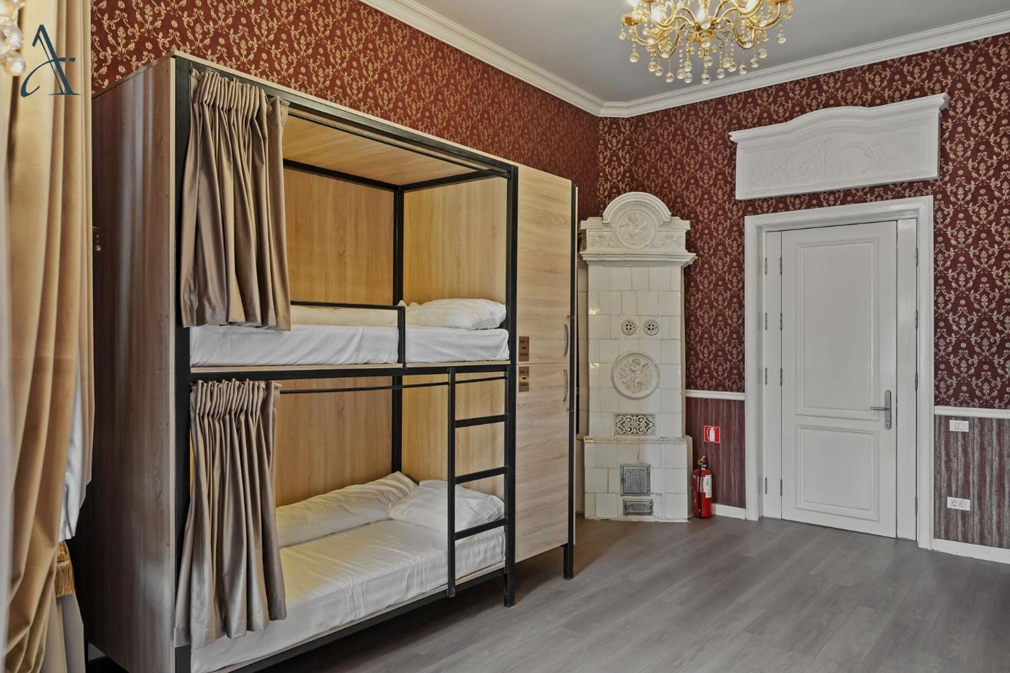Ramana Garden Hostel - Self-Service Accommodation Bucureşti Ngoại thất bức ảnh